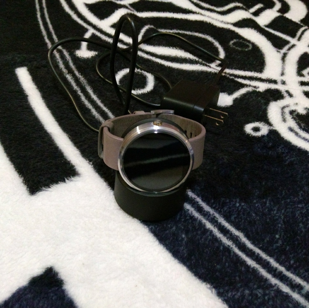 Motorola Moto 360 Smart Watch